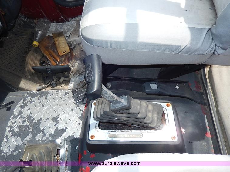 image for item H2612 1987 Jeep Wrangler