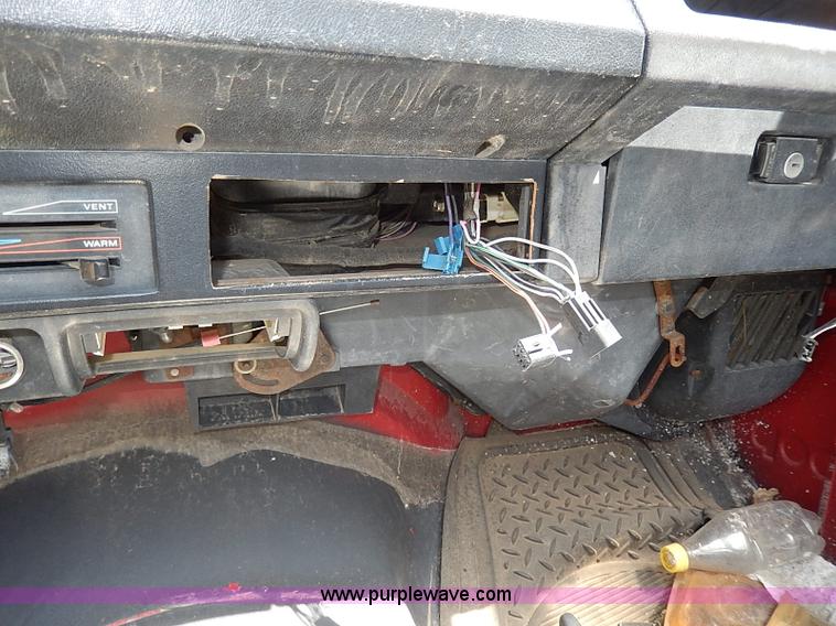 image for item H2612 1987 Jeep Wrangler