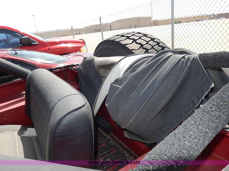 image for item H2612 1987 Jeep Wrangler