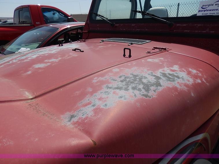 image for item H2612 1987 Jeep Wrangler