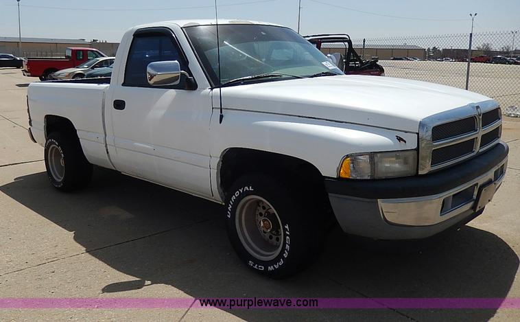 image for item H2613 1996 Dodge Ram 1500