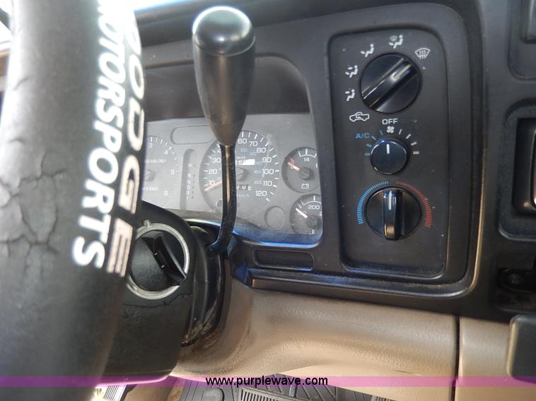 image for item H2613 1996 Dodge Ram 1500