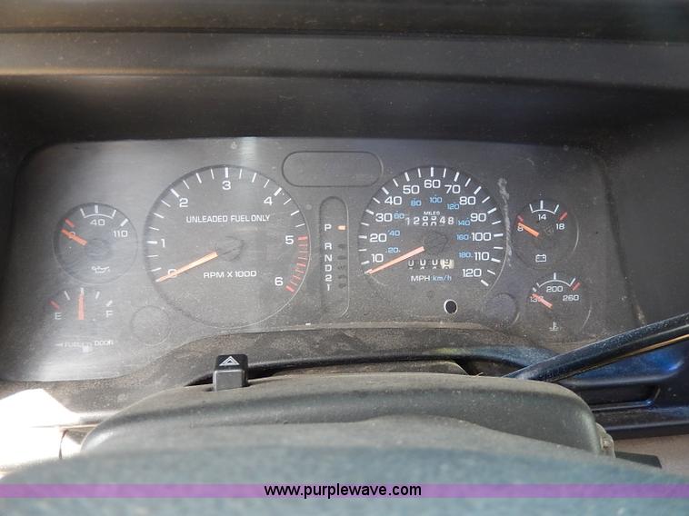 image for item H2613 1996 Dodge Ram 1500