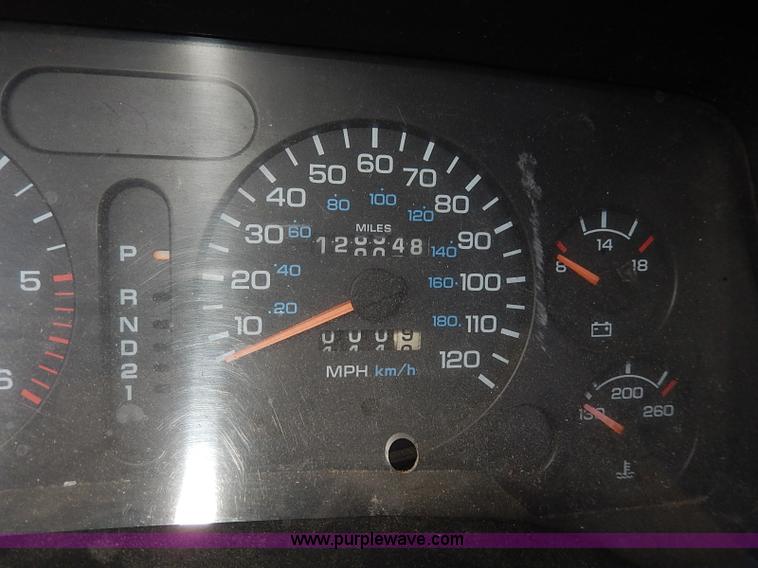 image for item H2613 1996 Dodge Ram 1500