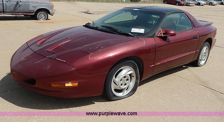 image for item H2614 1994 Pontiac Formula Firebird coupe