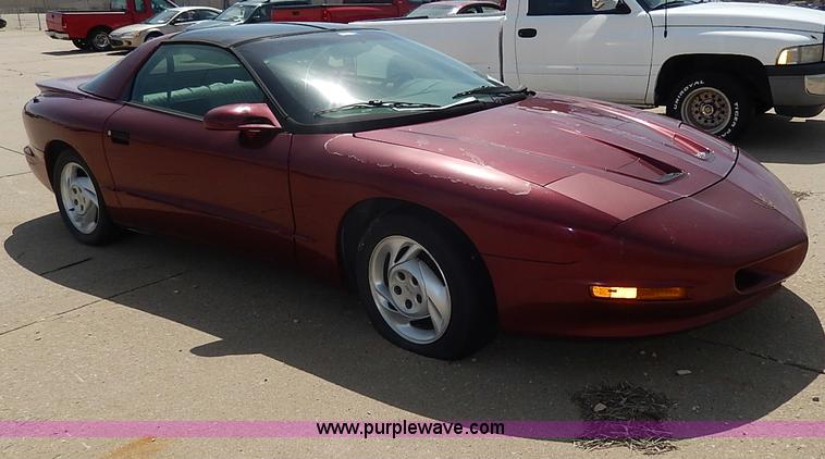 image for item H2614 1994 Pontiac Formula Firebird coupe