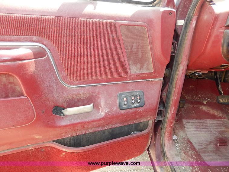 image for item H2615 1988 Ford F150