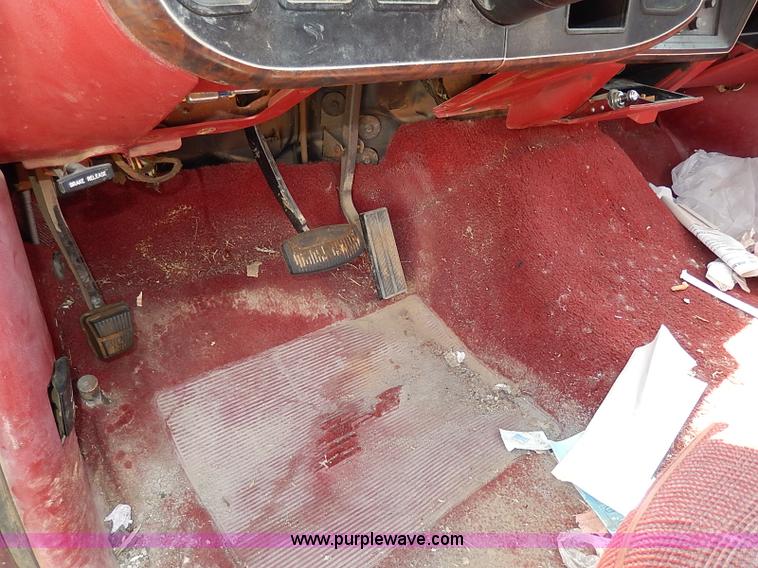 image for item H2615 1988 Ford F150