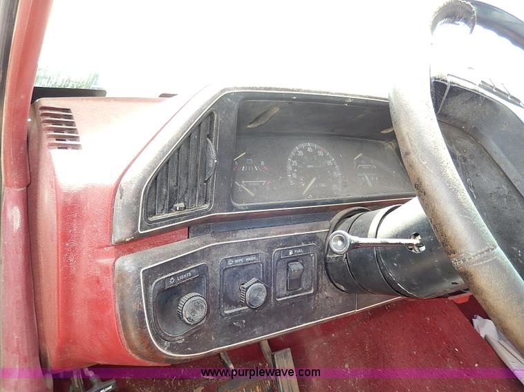 image for item H2615 1988 Ford F150