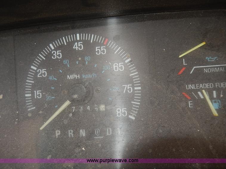 image for item H2615 1988 Ford F150