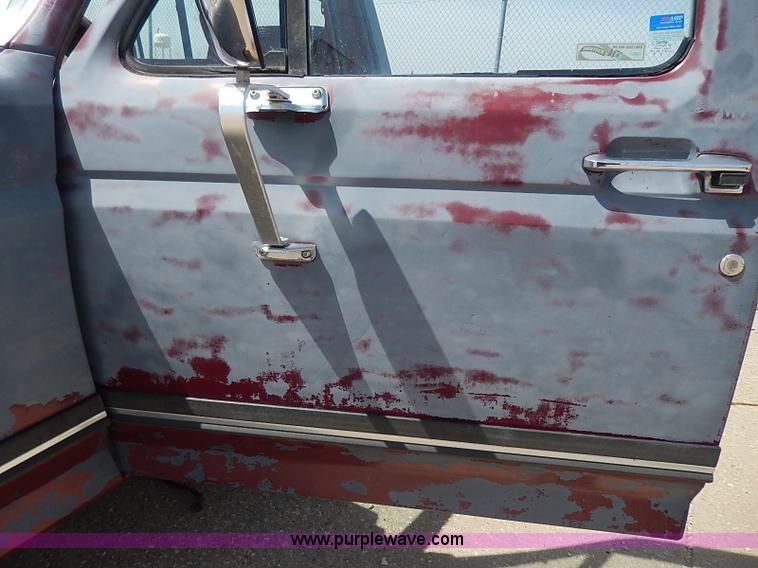 image for item H2615 1988 Ford F150