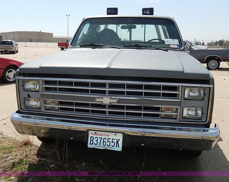 image for item H2616 1986 Chevrolet Silverado