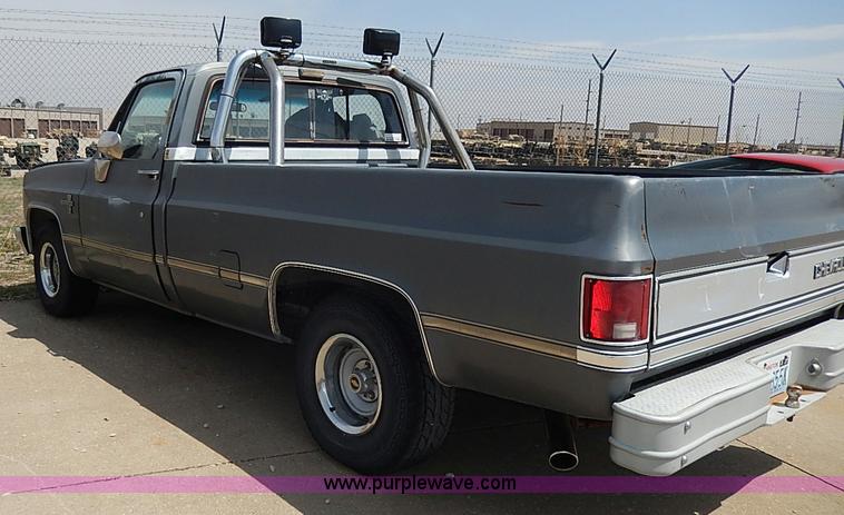 image for item H2616 1986 Chevrolet Silverado