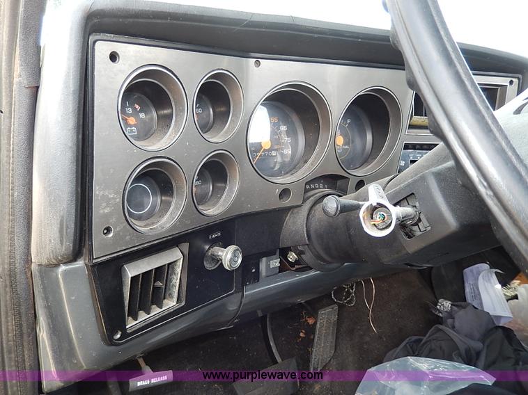 image for item H2616 1986 Chevrolet Silverado