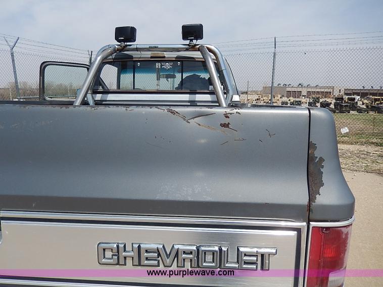 image for item H2616 1986 Chevrolet Silverado