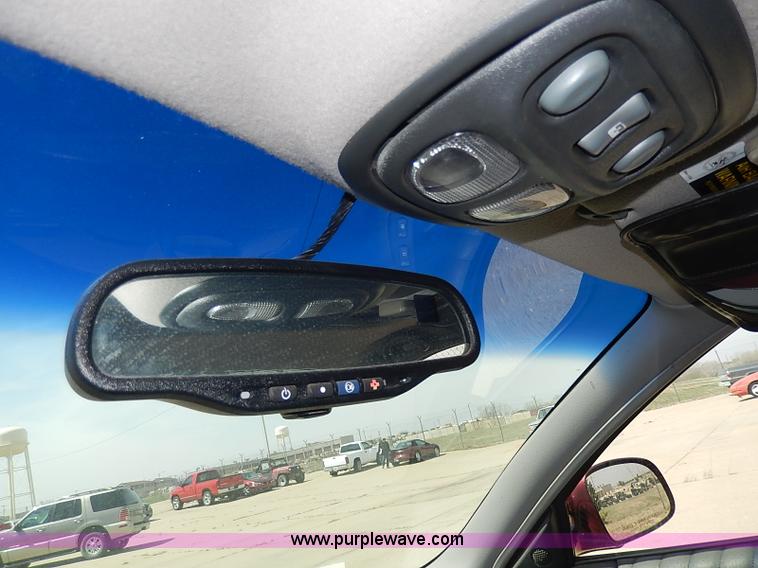 image for item H2618 2001 Pontiac Grand Prix sedan