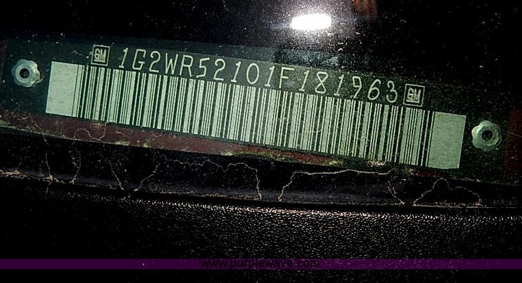 image for item H2618 2001 Pontiac Grand Prix sedan