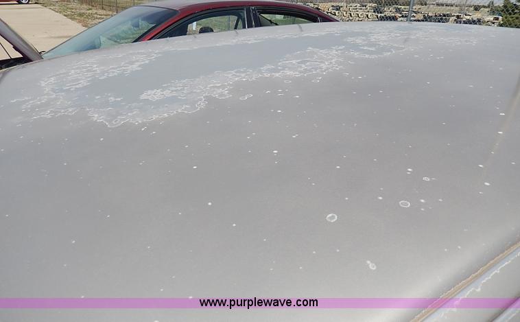 image for item H2619 1993 Lincoln Town Car Signature