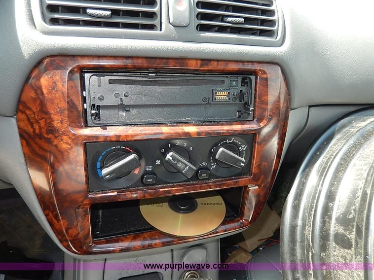 image for item H2620 2000 Mitsubishi Galant LS