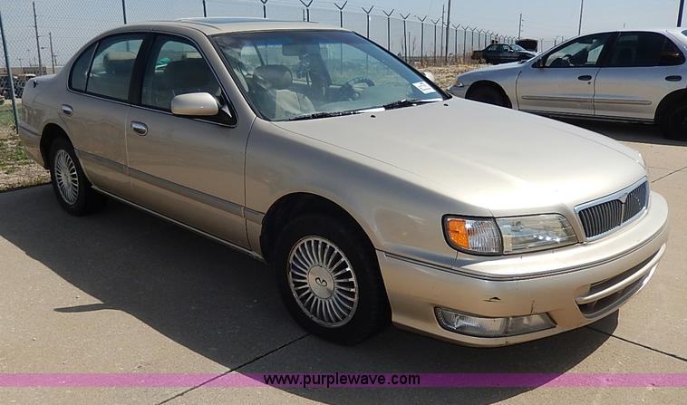 image for item H2621 1998 Nissan Infiniti 130