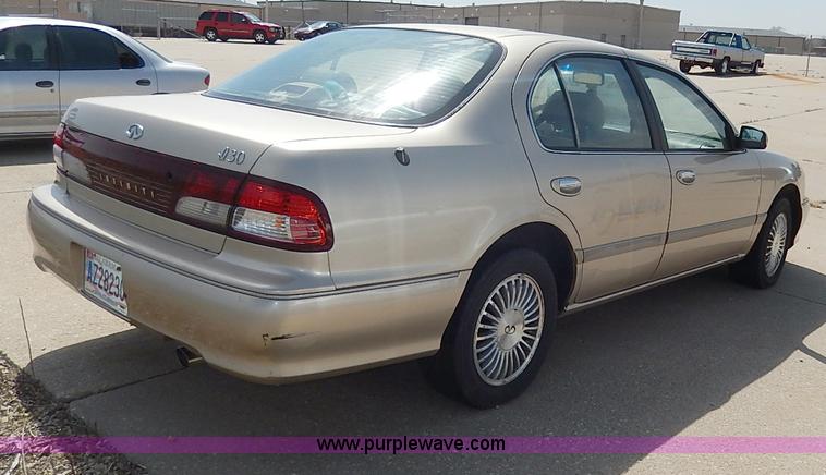 image for item H2621 1998 Nissan Infiniti 130