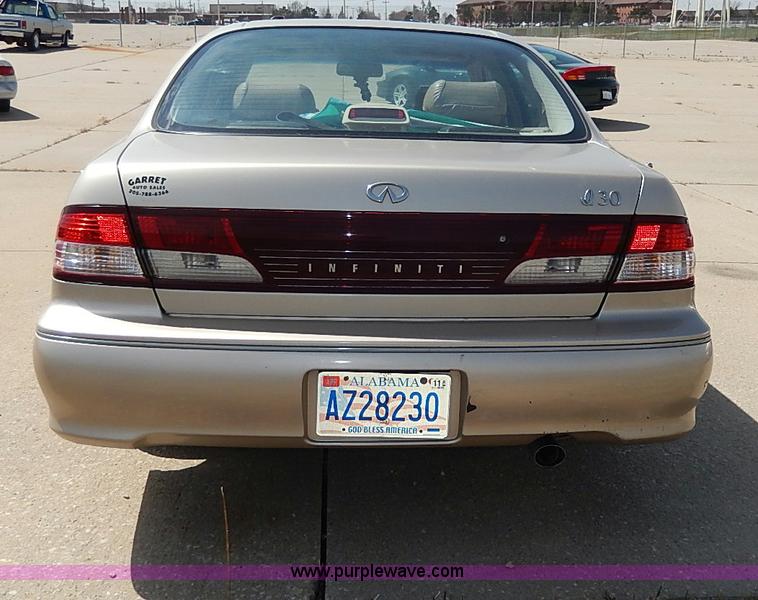 image for item H2621 1998 Nissan Infiniti 130