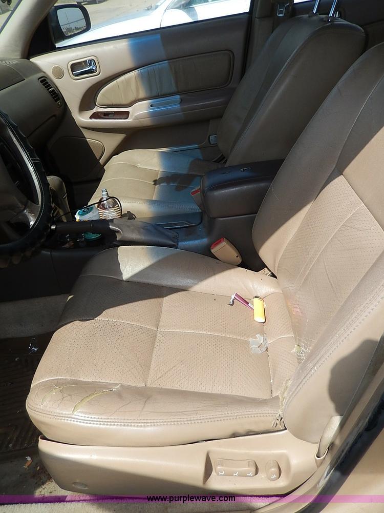 image for item H2621 1998 Nissan Infiniti 130