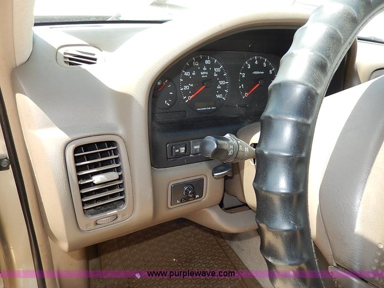 image for item H2621 1998 Nissan Infiniti 130