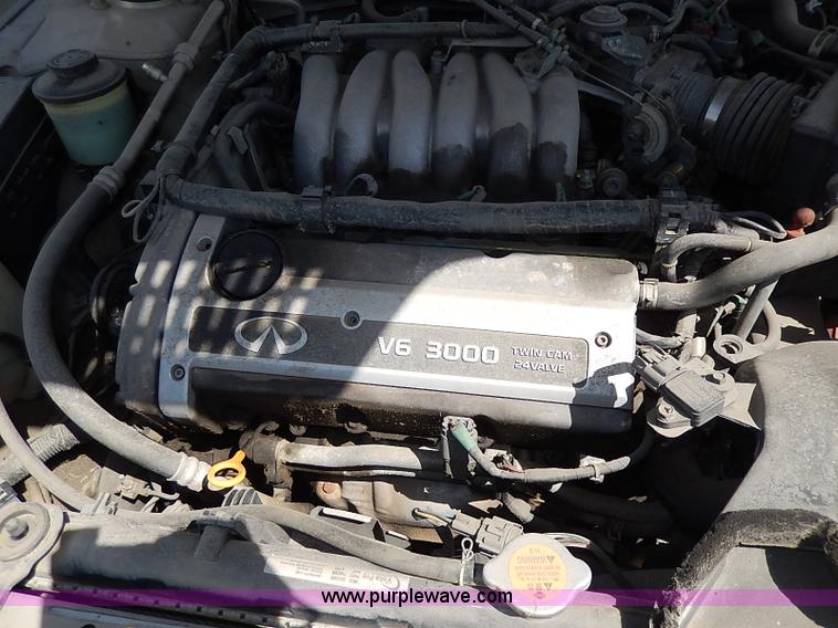 image for item H2621 1998 Nissan Infiniti 130