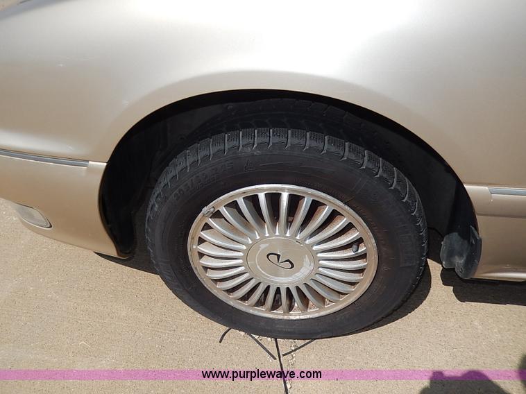 image for item H2621 1998 Nissan Infiniti 130