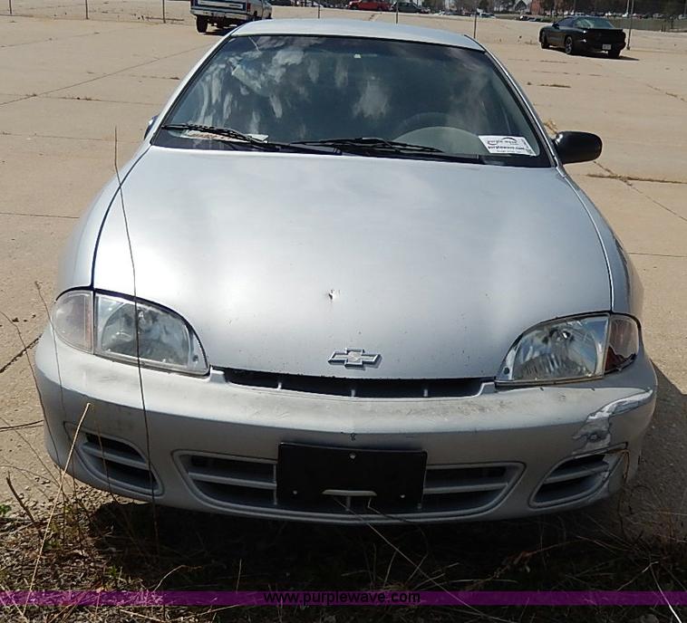 image for item H2622 2000 Chevrolet Cavalier LS sedan