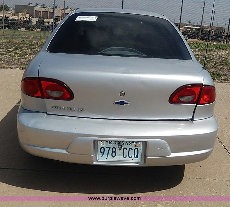 image for item H2622 2000 Chevrolet Cavalier LS sedan
