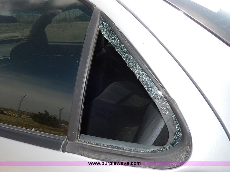 image for item H2622 2000 Chevrolet Cavalier LS sedan