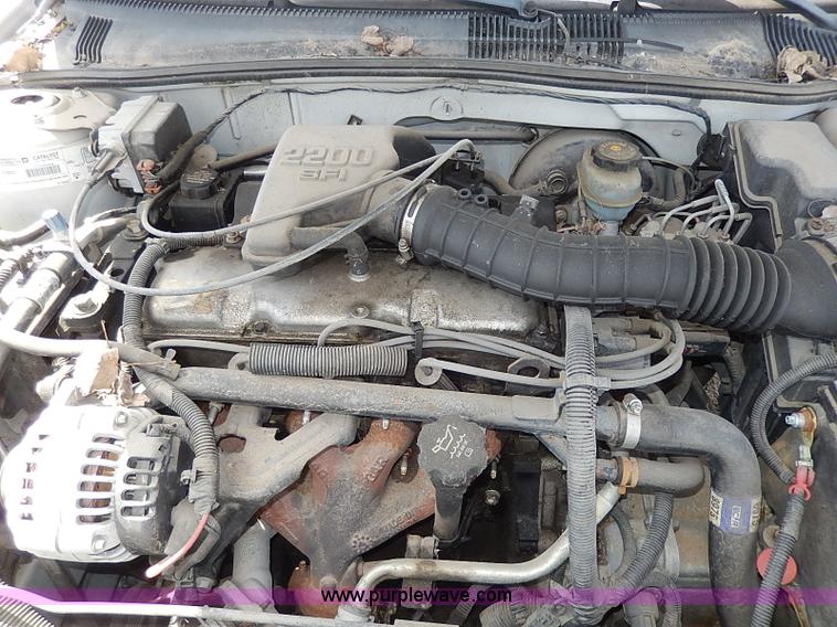 image for item H2622 2000 Chevrolet Cavalier LS sedan