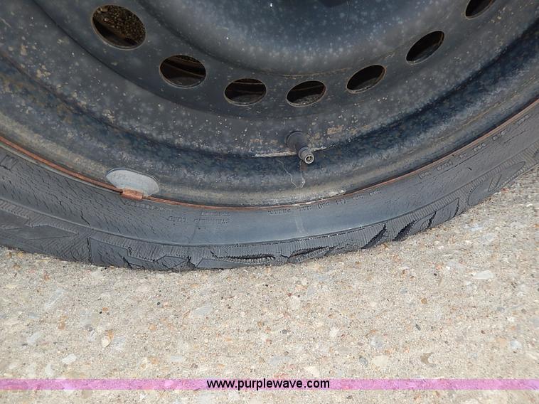 image for item H2622 2000 Chevrolet Cavalier LS sedan