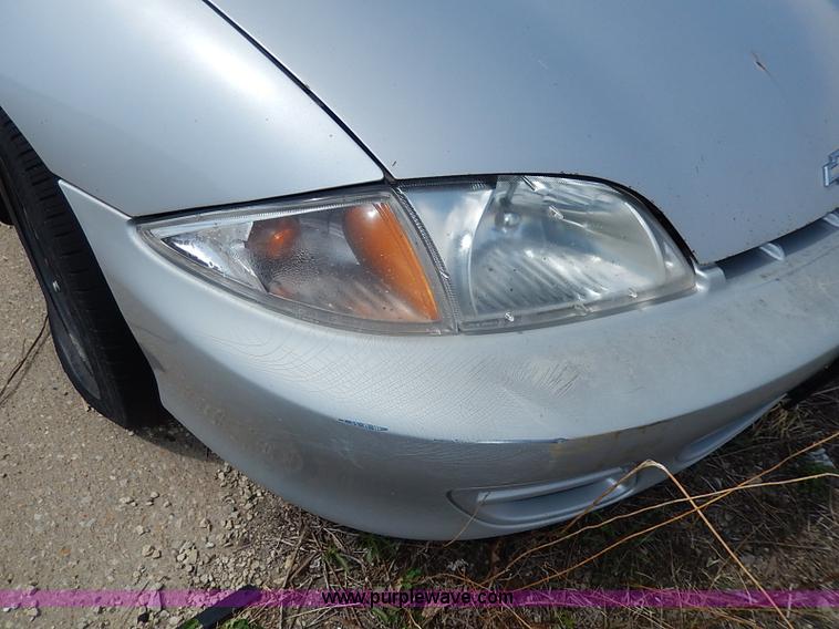 image for item H2622 2000 Chevrolet Cavalier LS sedan