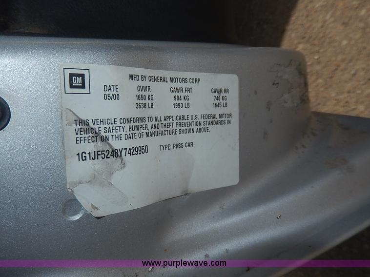 image for item H2622 2000 Chevrolet Cavalier LS sedan