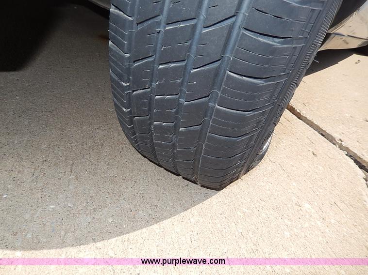 image for item H2624 1993 Lincoln Town Car Executive