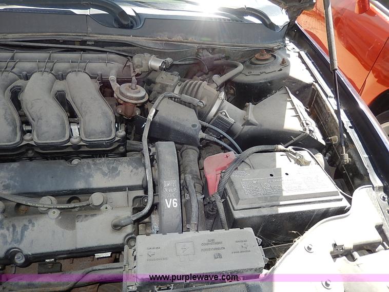 image for item H2625 2001 Ford Taurus SE