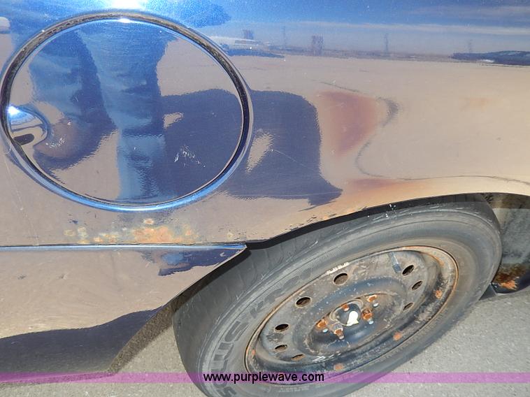 image for item H2625 2001 Ford Taurus SE