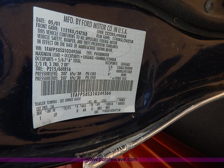 image for item H2625 2001 Ford Taurus SE