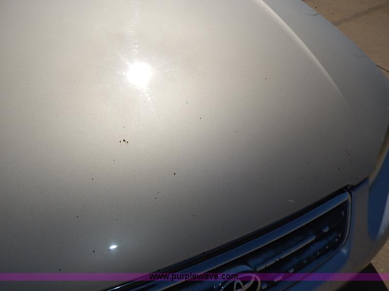 image for item H2627 2000 Toyota Camry LE