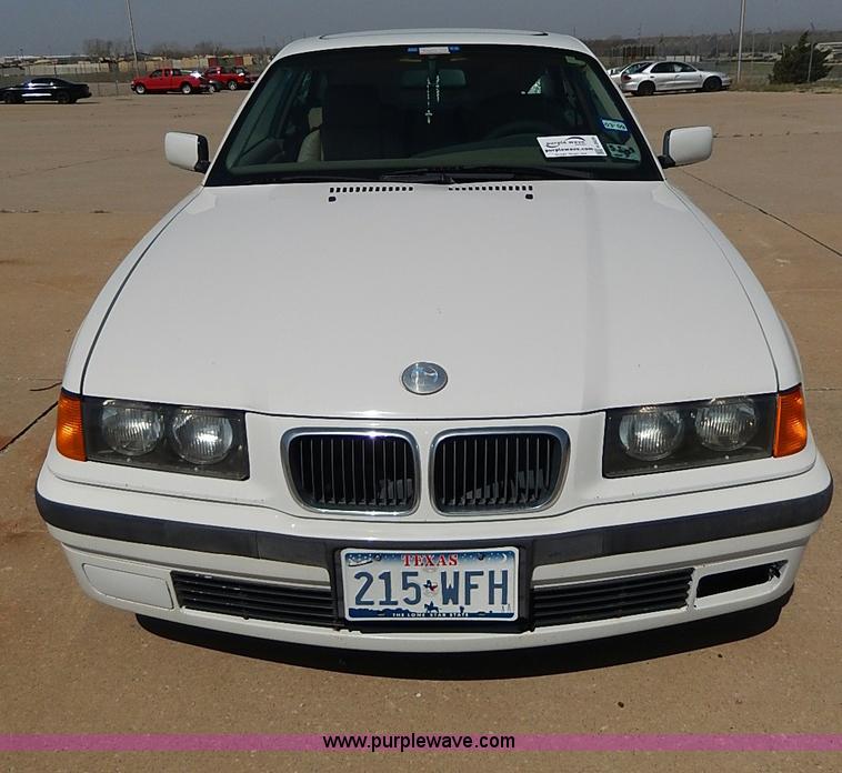 image for item H2629 1999 BMW 323is