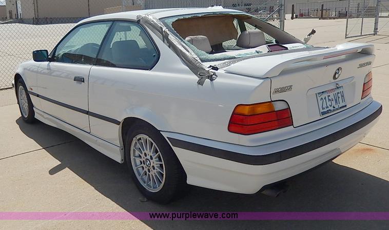 image for item H2629 1999 BMW 323is