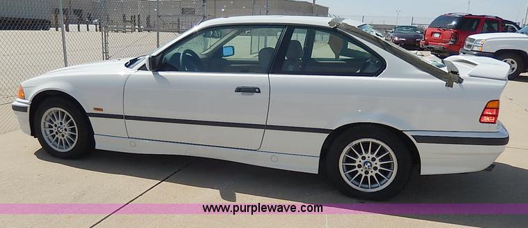 image for item H2629 1999 BMW 323is