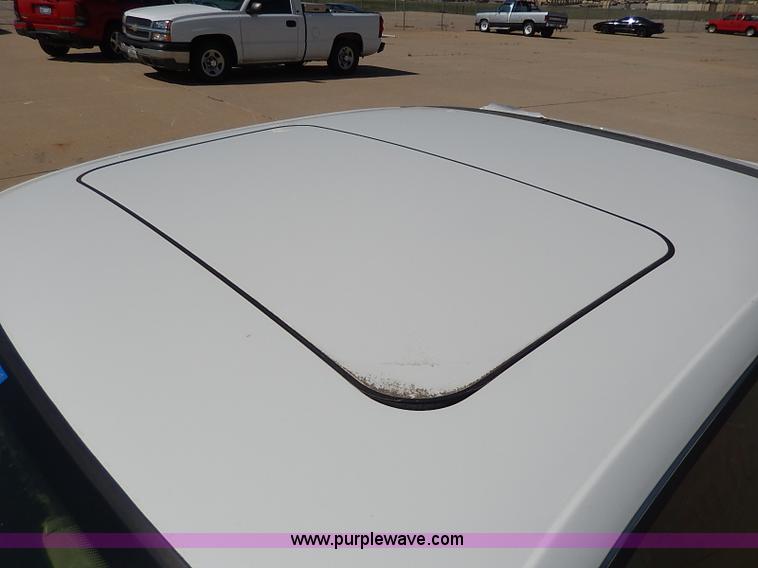 image for item H2629 1999 BMW 323is