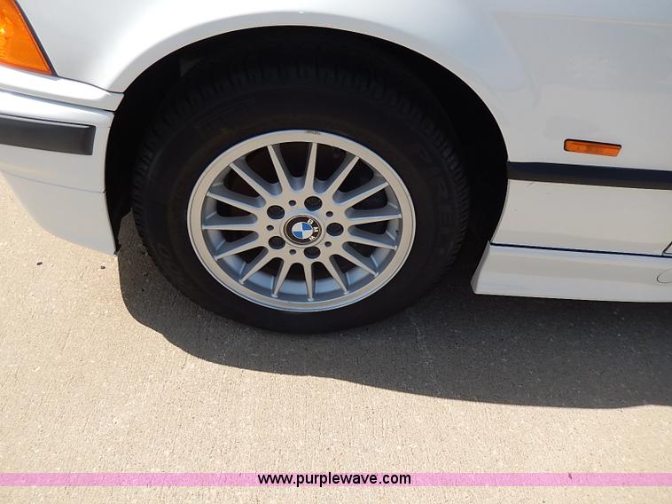 image for item H2629 1999 BMW 323is