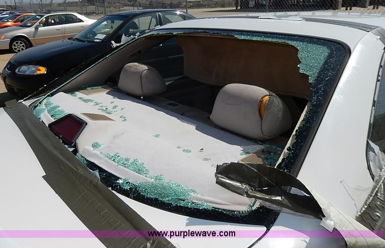 image for item H2629 1999 BMW 323is