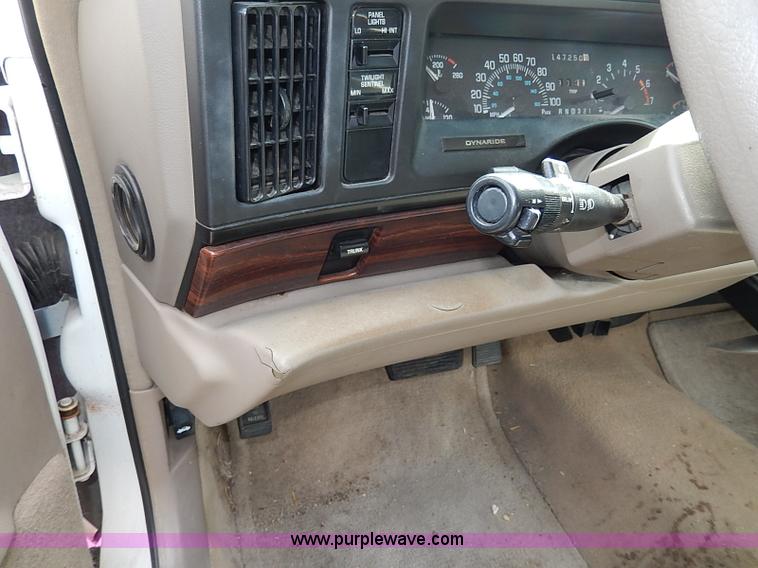 image for item H6009 1997 Buick LeSabre Custom