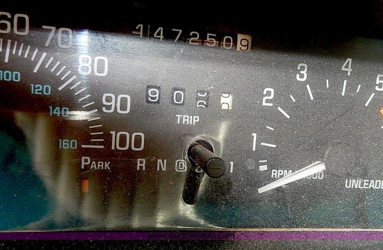 image for item H6009 1997 Buick LeSabre Custom